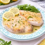 Pesce spada in padella con limone e prezzemolo, cotto senza farlo secco